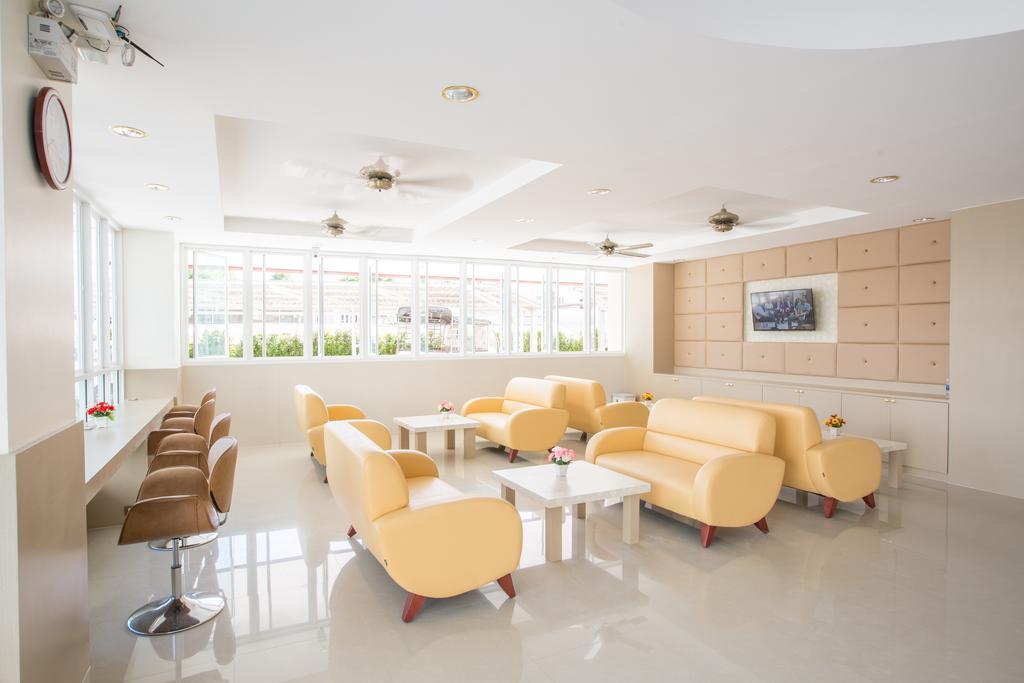 P.A. Thani Hotel Nakhon Sawan Dış mekan fotoğraf