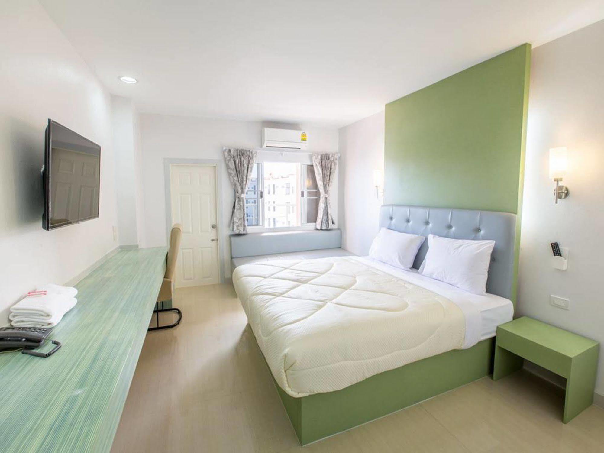 P.A. Thani Hotel Nakhon Sawan Dış mekan fotoğraf