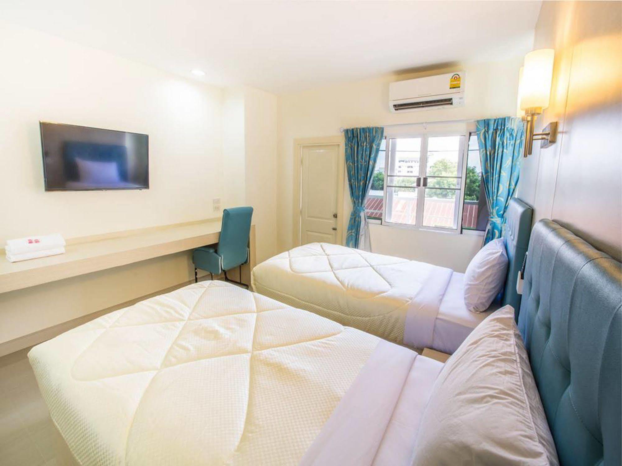 P.A. Thani Hotel Nakhon Sawan Dış mekan fotoğraf